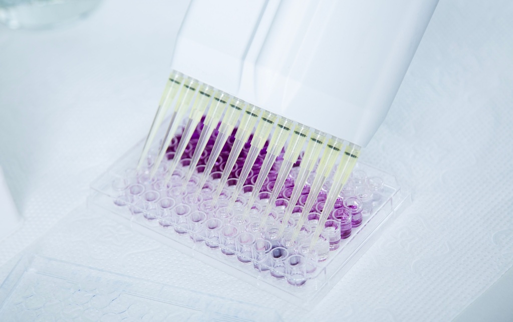  12-Channel, Multi-Channel Pipette For Universal Fit Tips